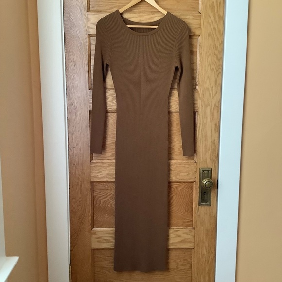 ARITZIA BABATON Camel Streep Dress Maxi Ribbed Knit - Picture 7 of 11